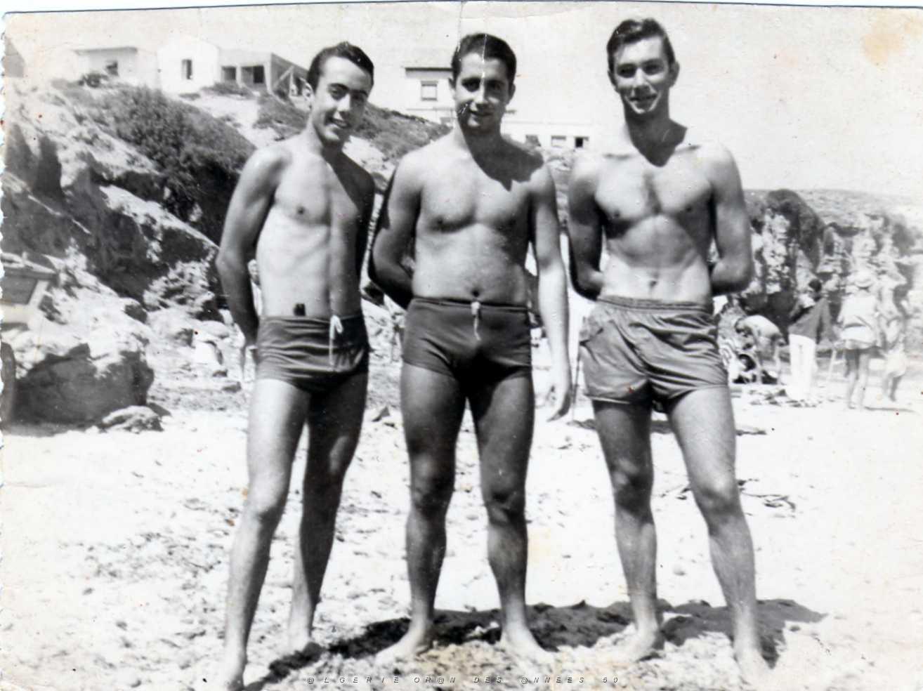 12 cap carbon jean marie avec 2 copains 1960.jpg